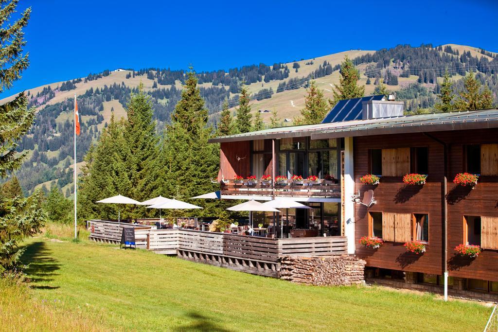 Saanewald Lodge Saanenmoser Exterior photo